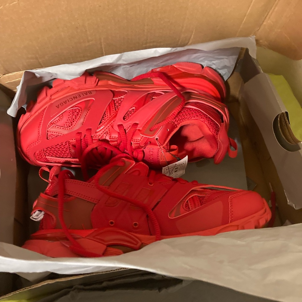 Balenciaga Low - Top Sneakers - Picture 7 of 13